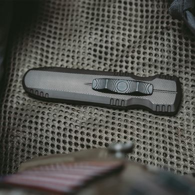 Ніж складний SOG Pentagon OTF Flat Dark Earth (SOG 15-61-02-57)